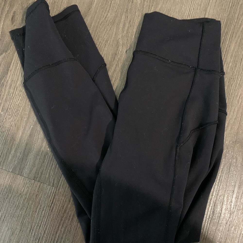 Lululemon in movement leggings